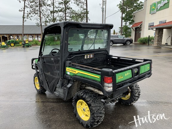 Photo of 2024 John Deere XUV 835M