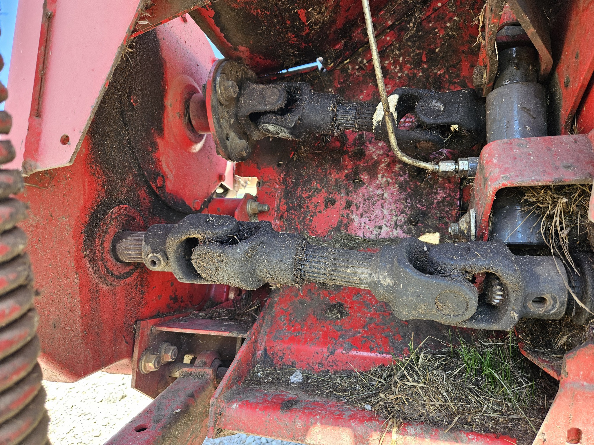  2007 Massey Ferguson 1359 at Heritage Tractor in Lexington, IL