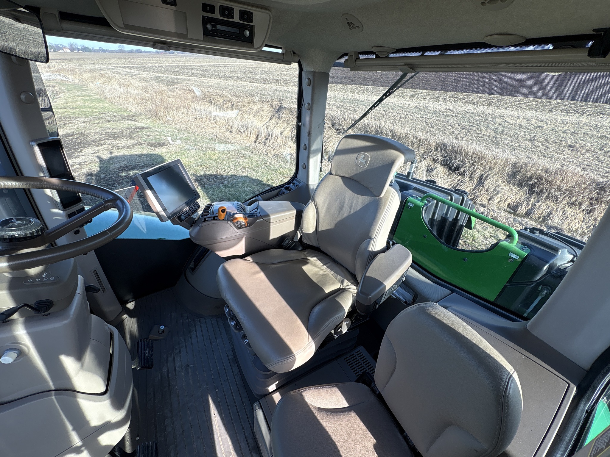  2021 John Deere 9520R at Heritage Tractor in Brimfield, IL