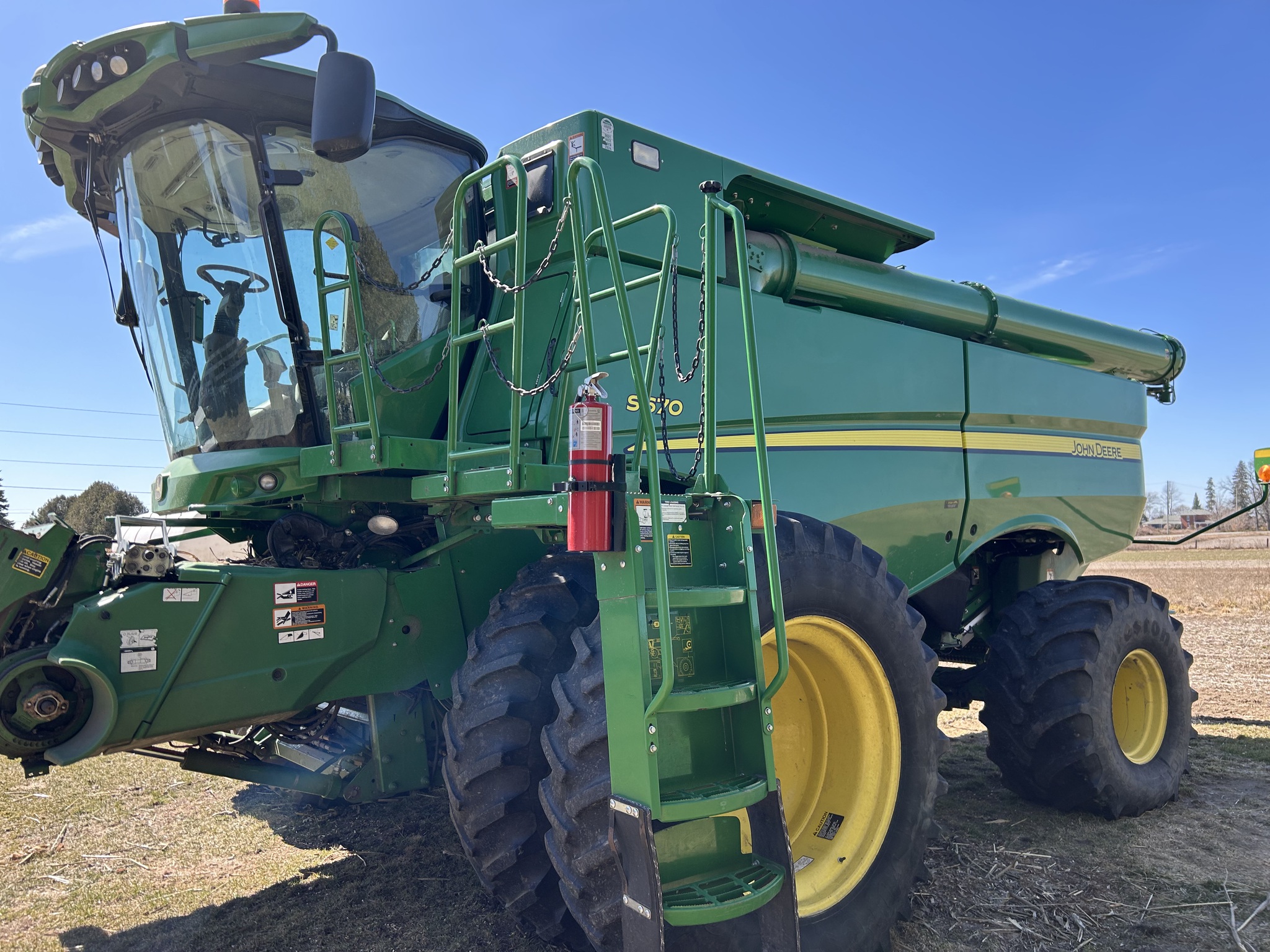 2017 John Deere S670 Image 14