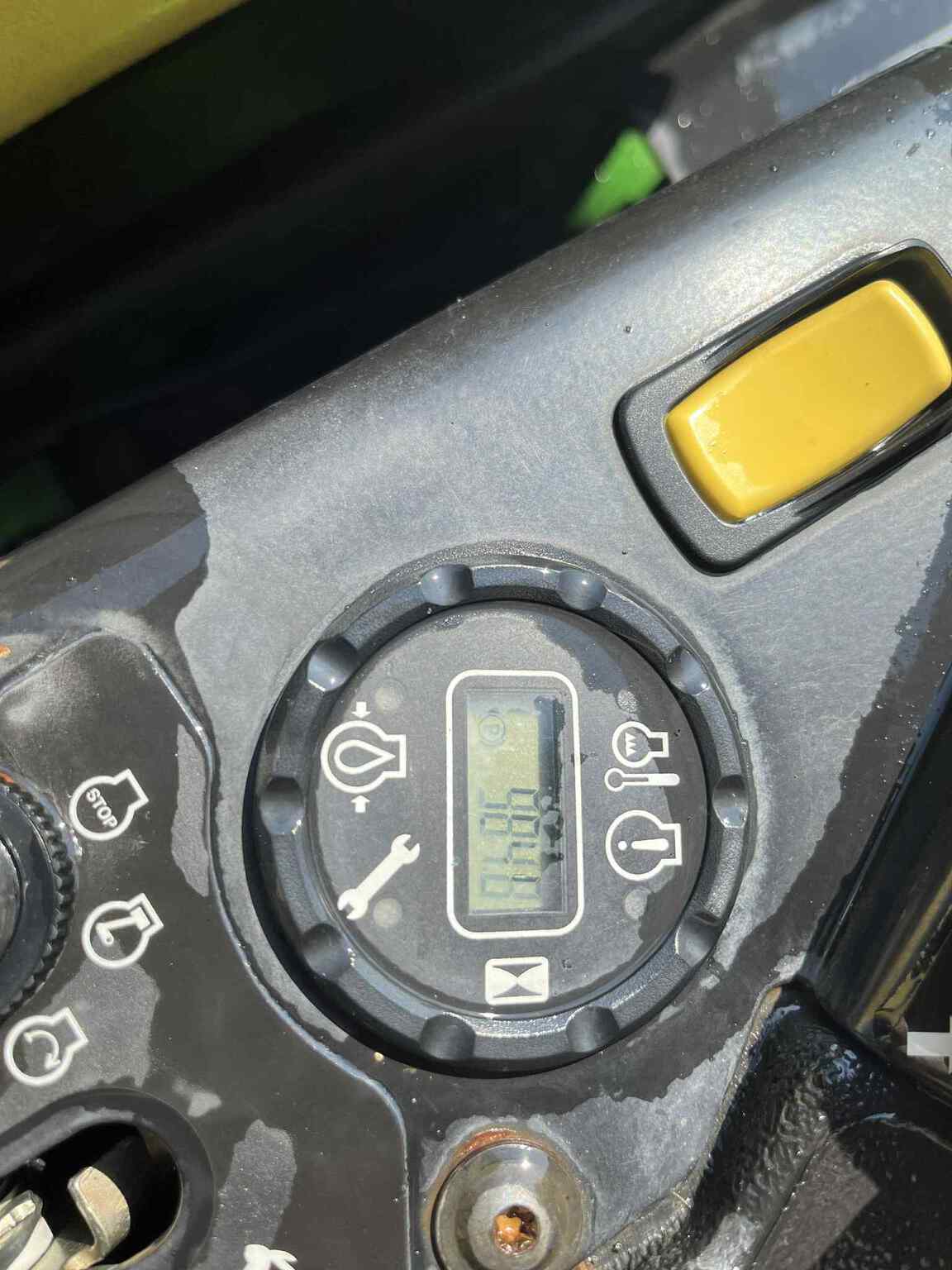 2022 John Deere Z960M Image 6
