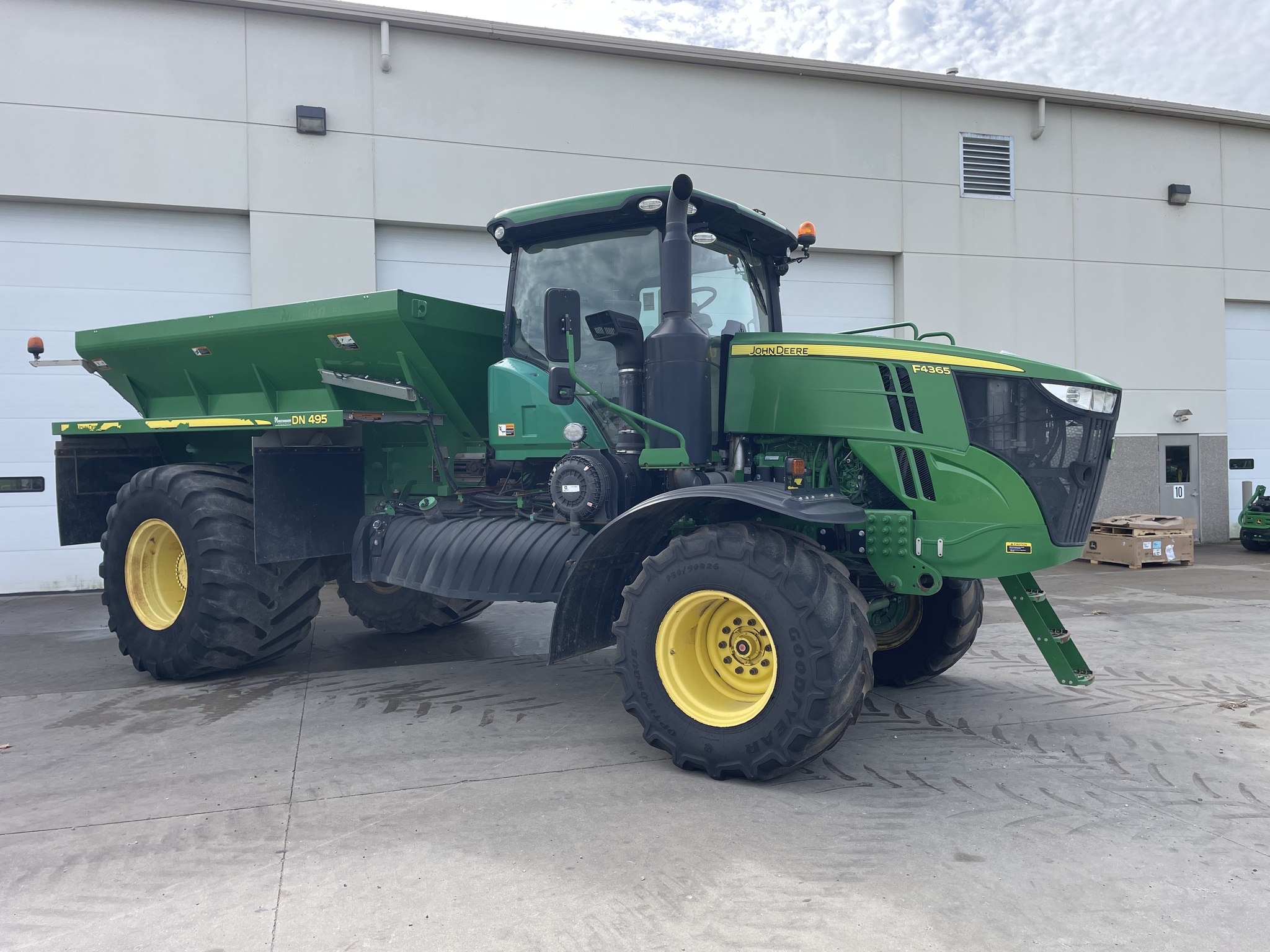 2018 John Deere F4365 Image 1
