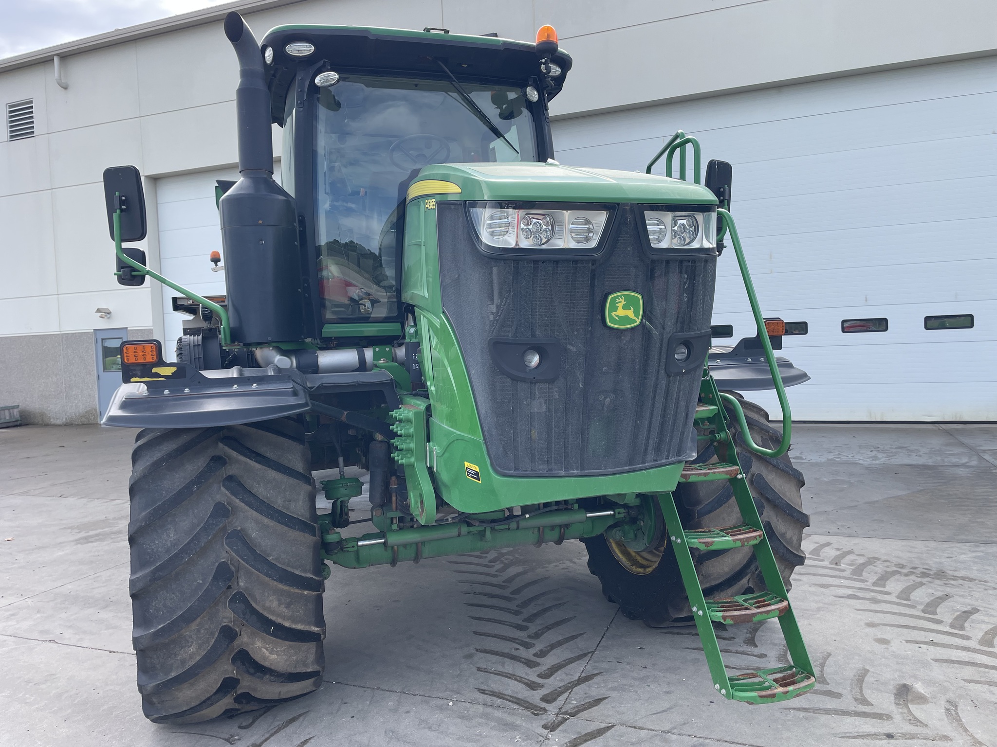 2018 John Deere F4365 Image 2