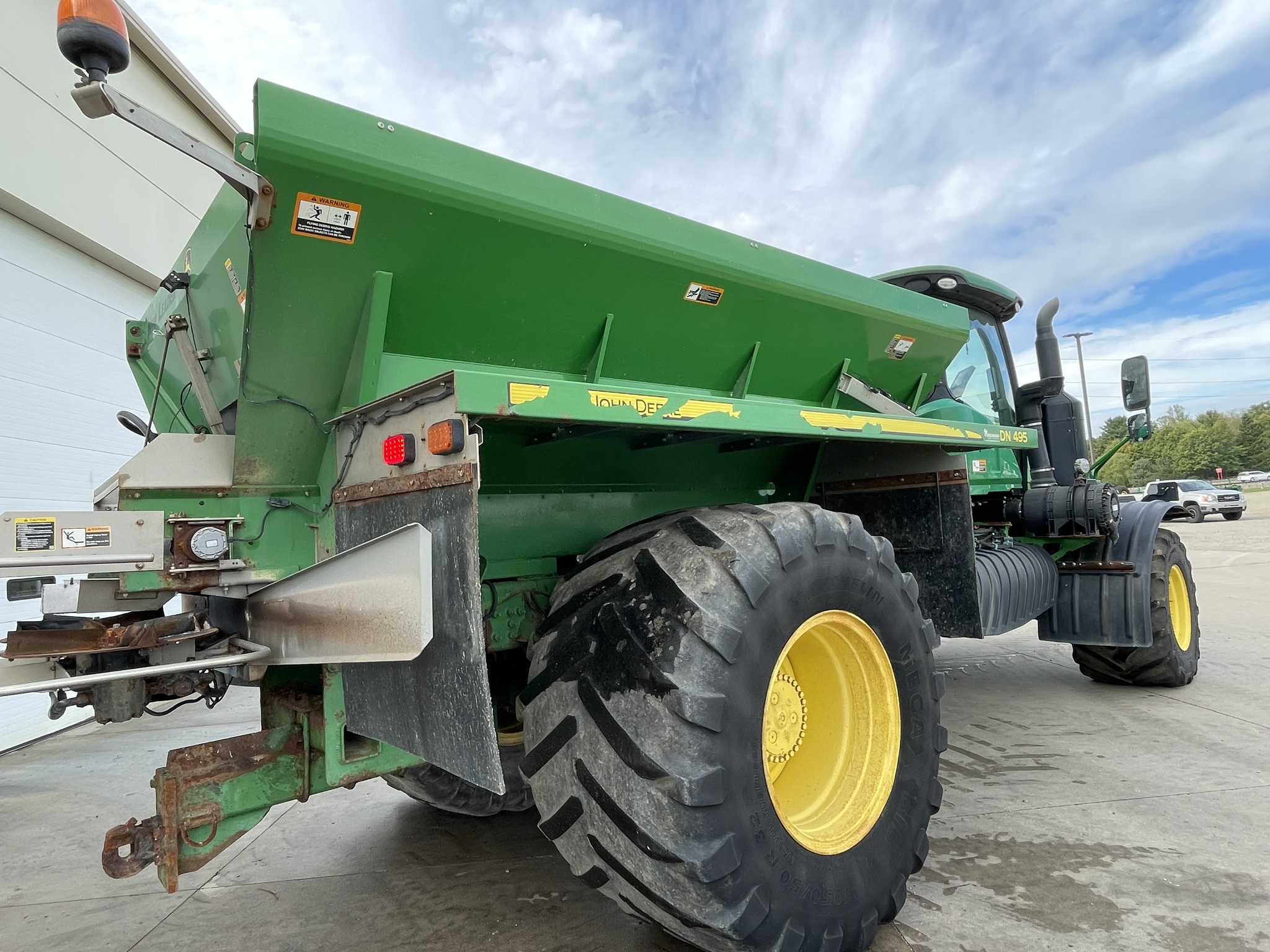 2018 John Deere F4365 Image 7