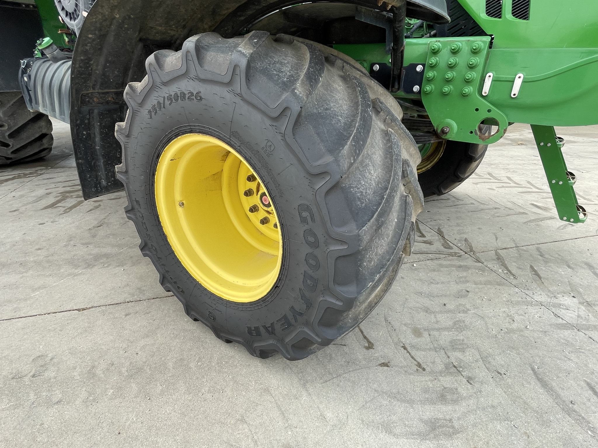 2018 John Deere F4365 Image 9