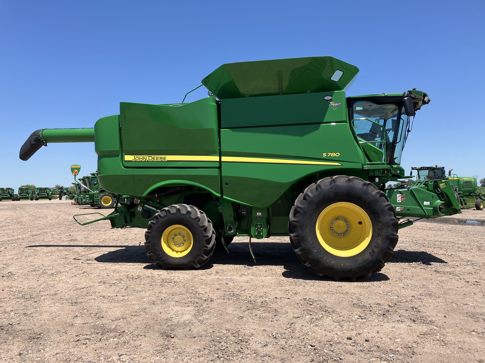 2023 John Deere S780 Image 5