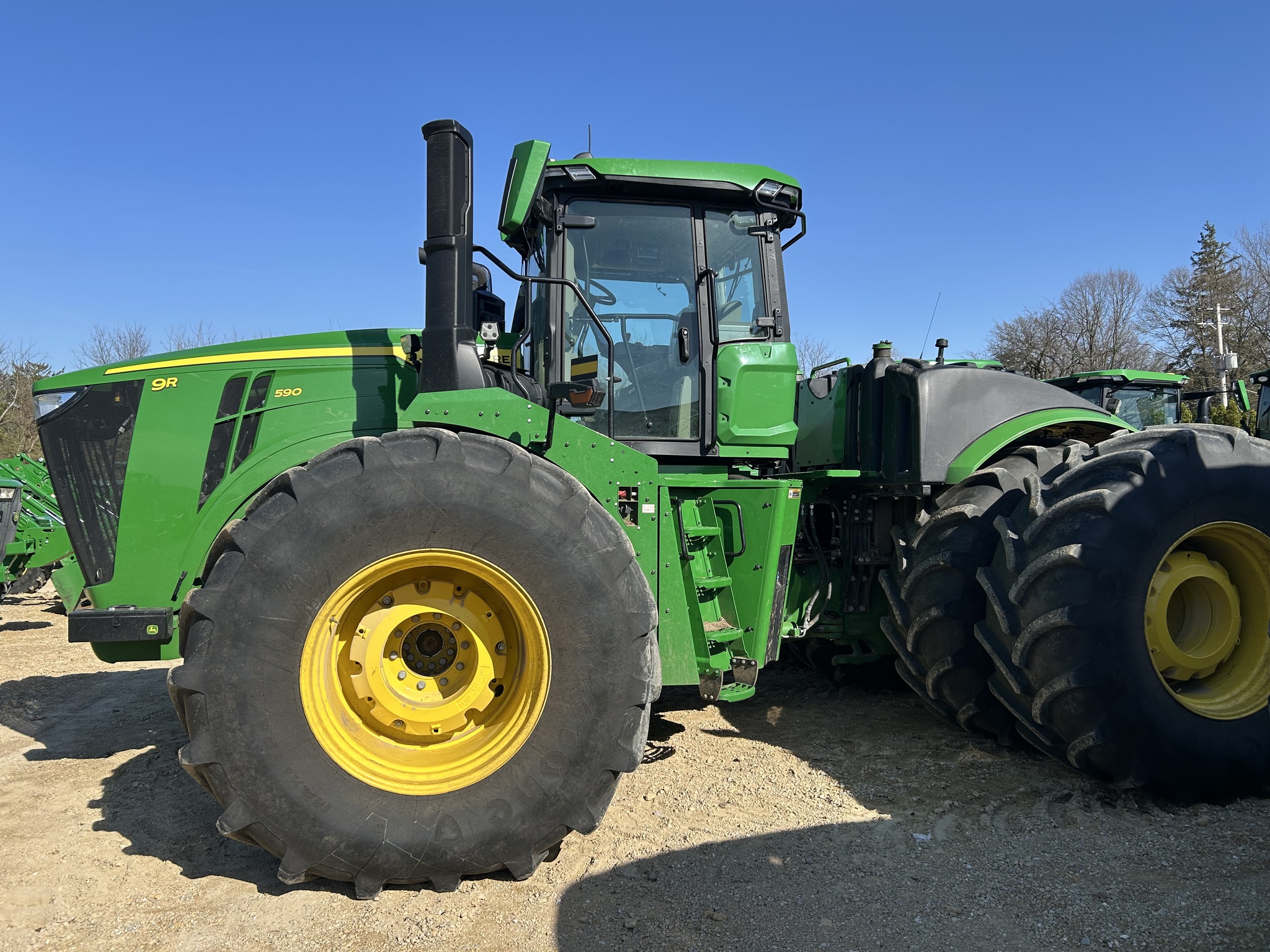  2025 John Deere 9R 590 at Heritage Tractor in Freeport, IL