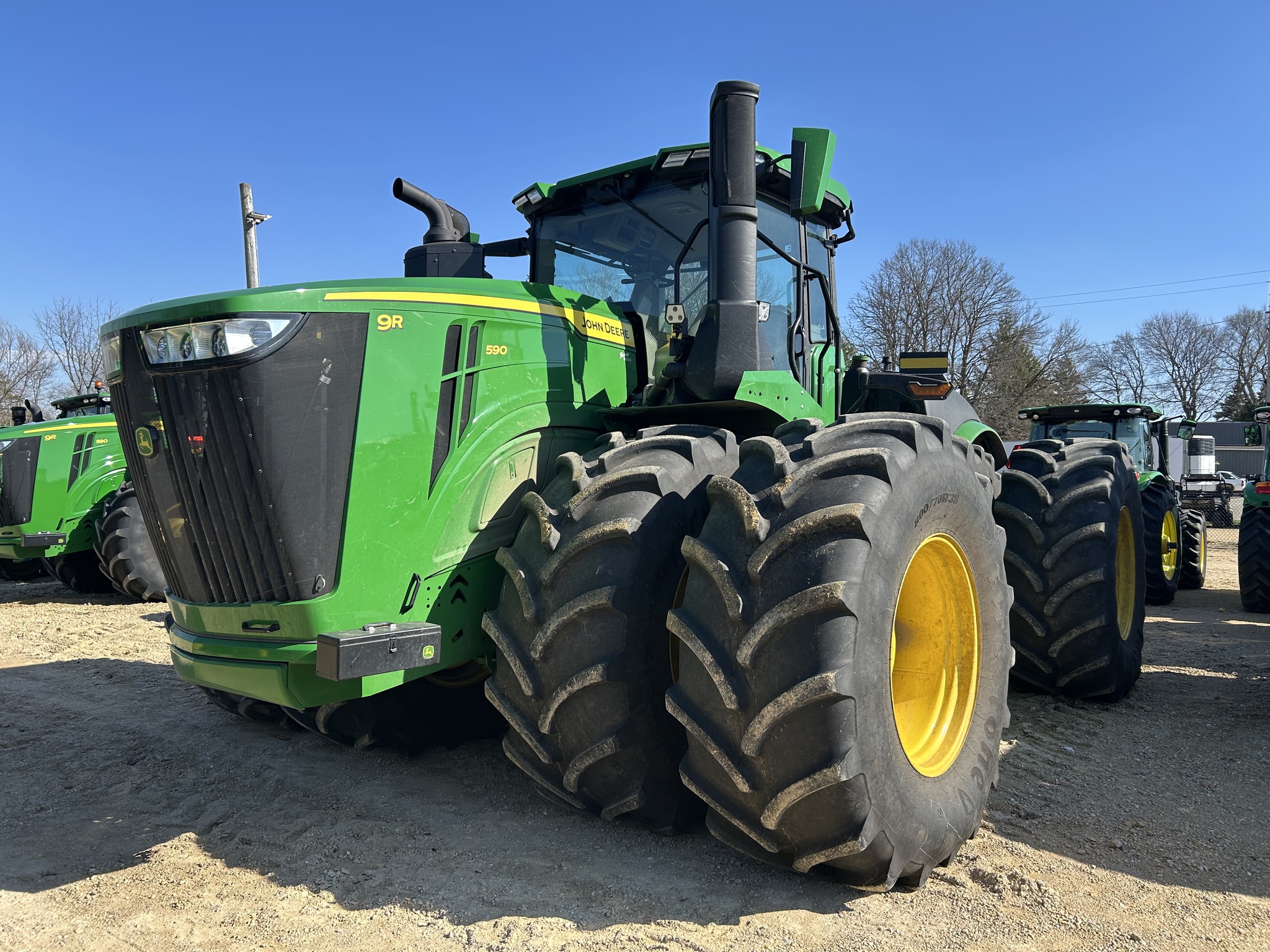  2025 John Deere 9R 590 at Heritage Tractor in Freeport, IL