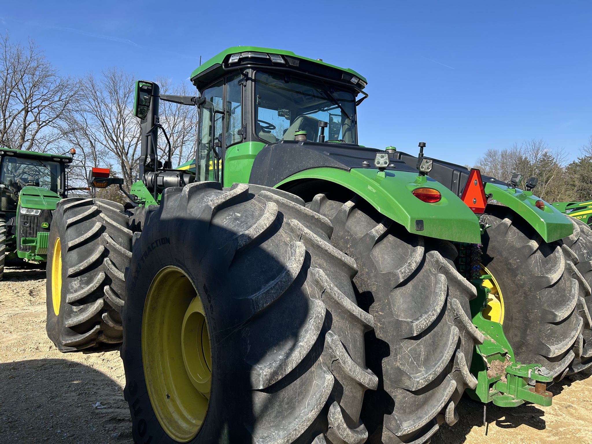  2025 John Deere 9R 590 at Heritage Tractor in Freeport, IL