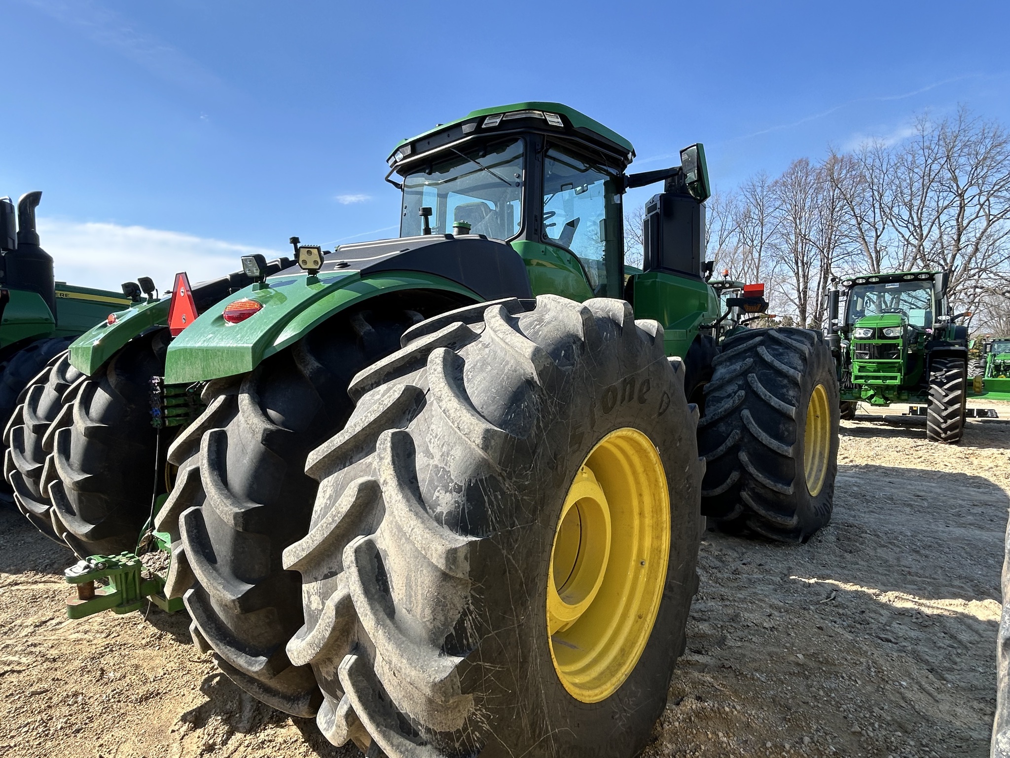  2025 John Deere 9R 590 at Heritage Tractor in Freeport, IL