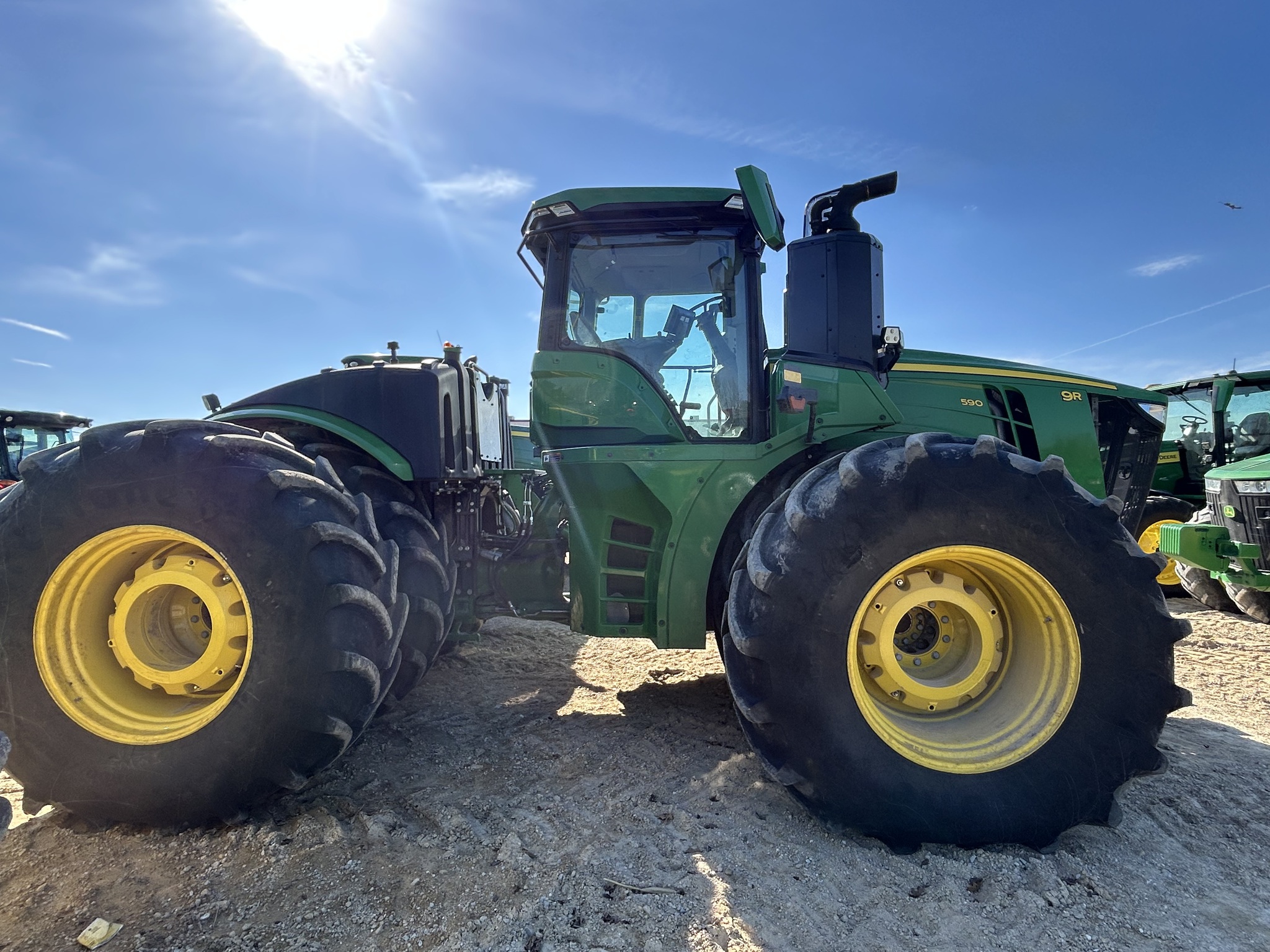  2025 John Deere 9R 590 at Heritage Tractor in Freeport, IL