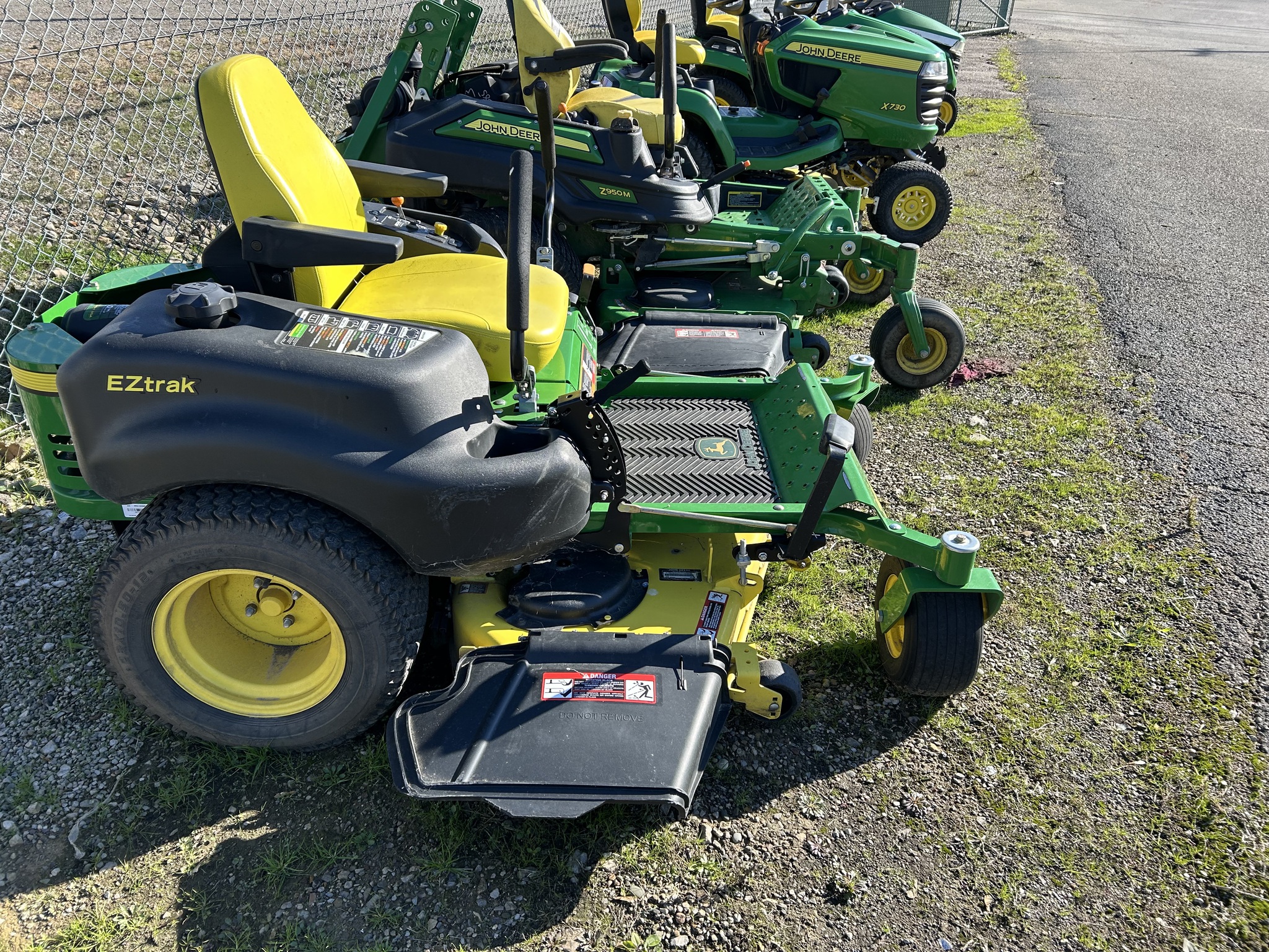 2013 John Deere Z645 Image 4