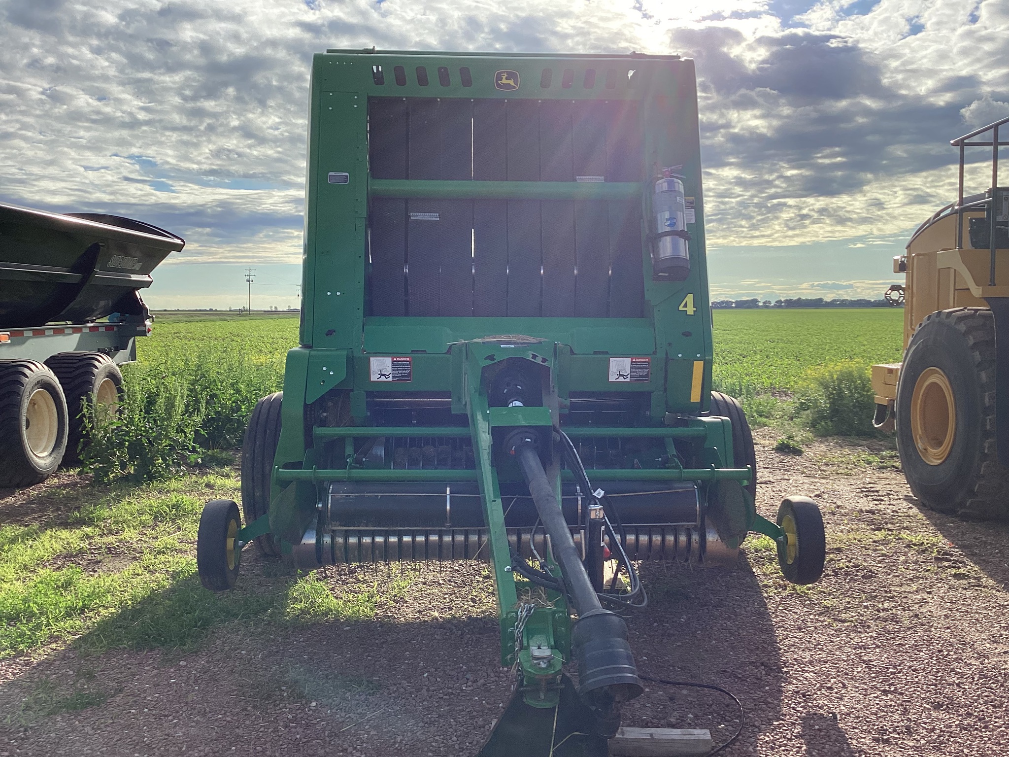 2024 John Deere 561R Image 2