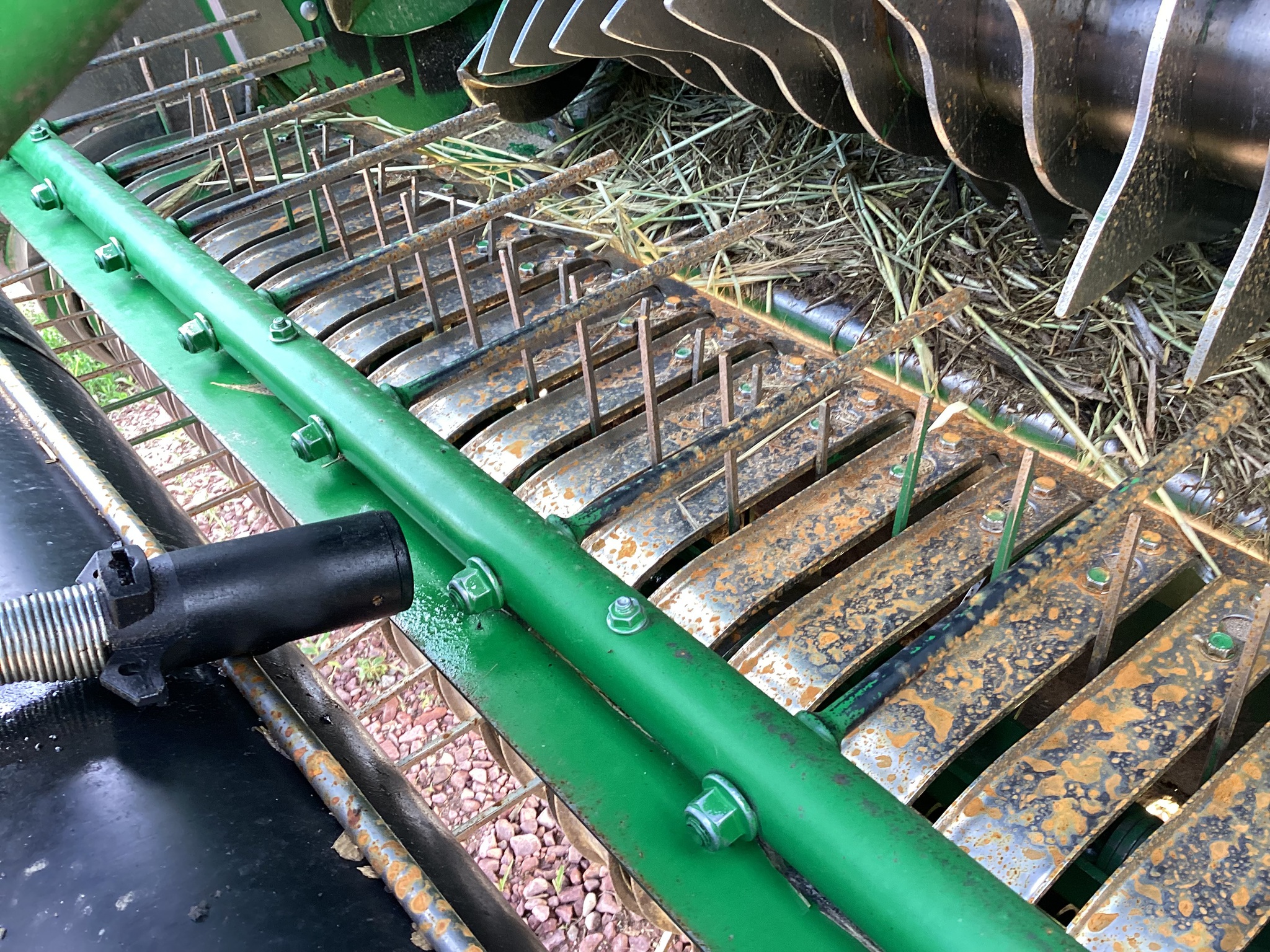 2024 John Deere 561R Image 20