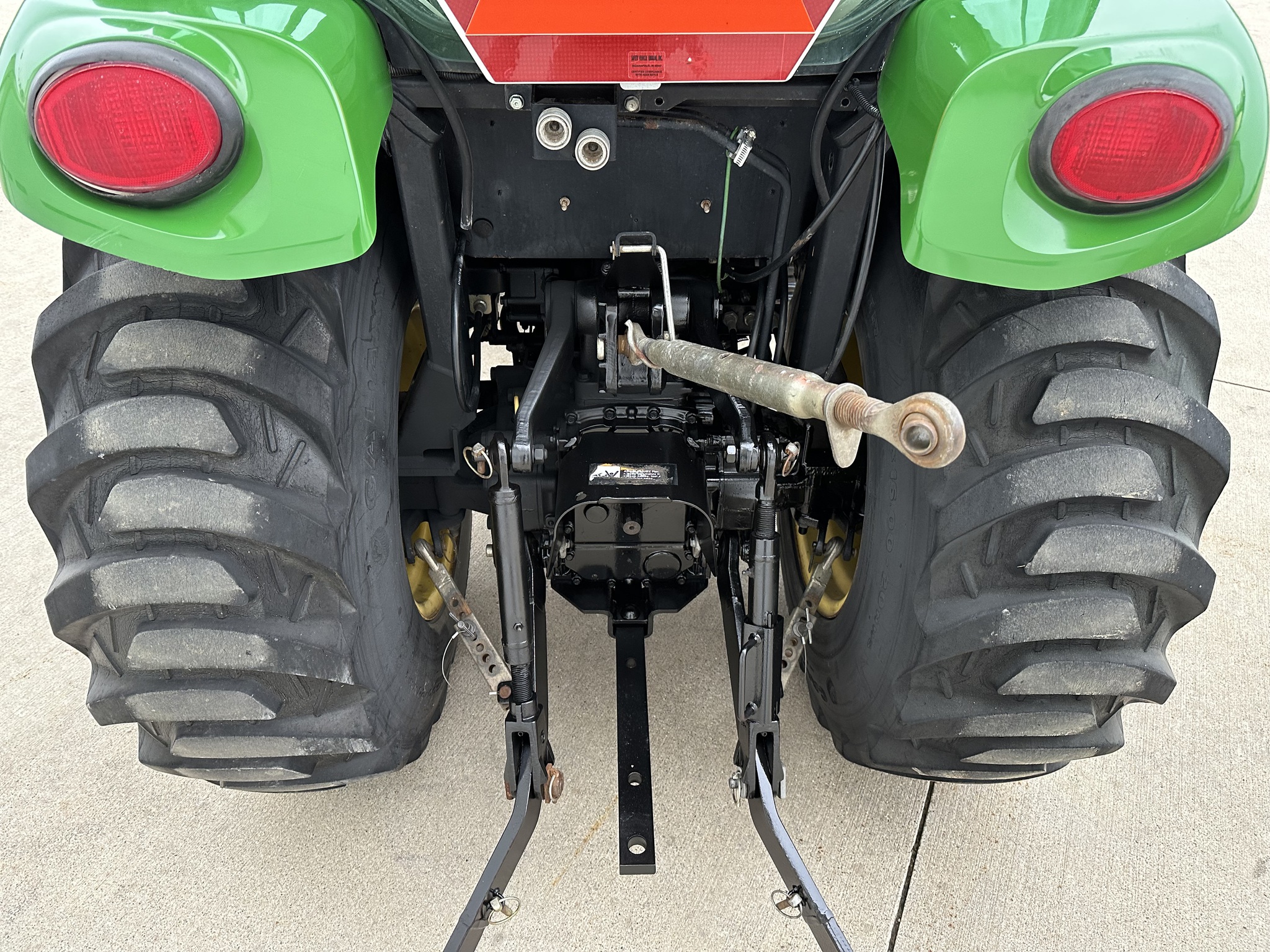2007 John Deere 3720 Image 9