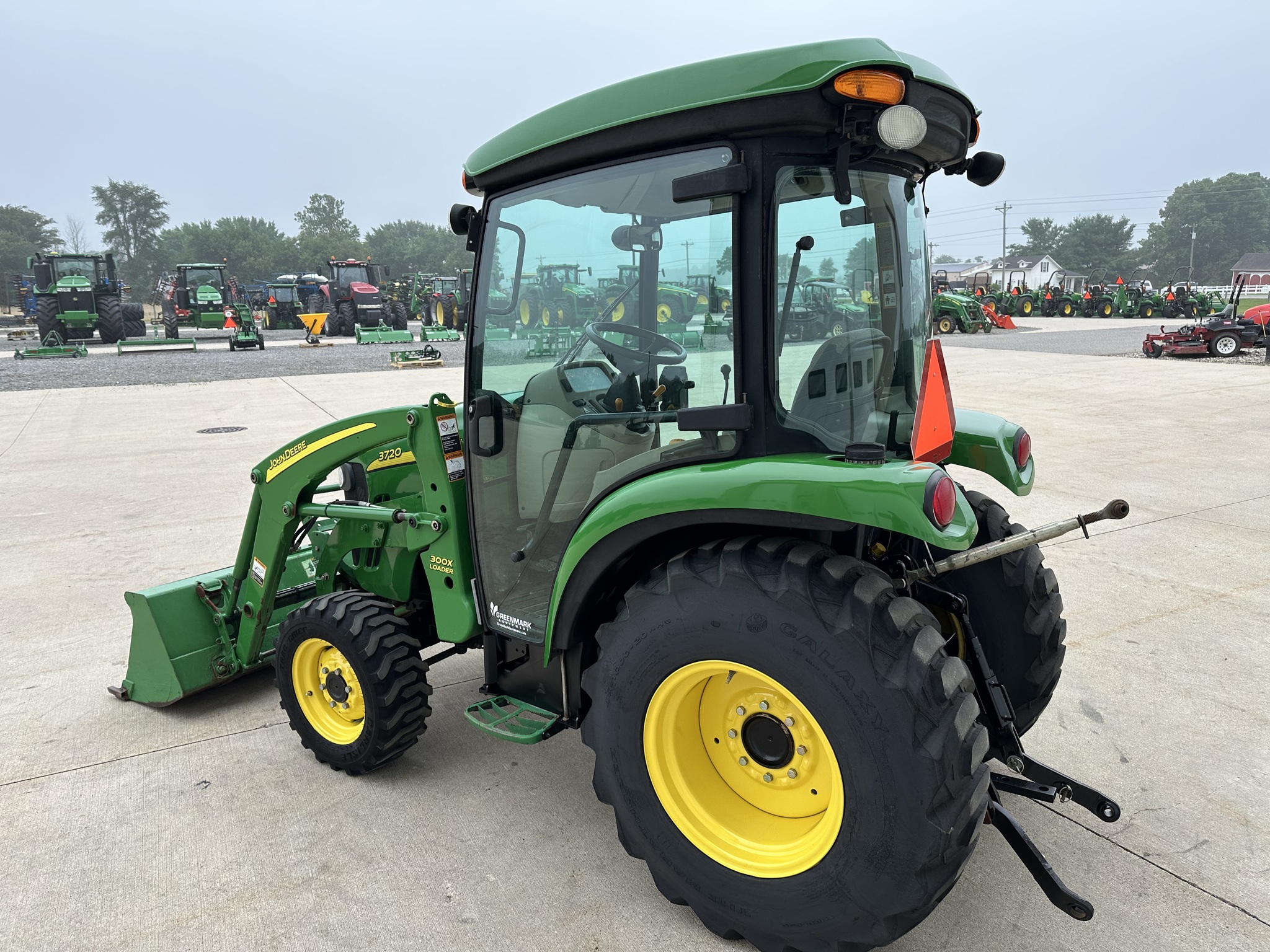 2007 John Deere 3720 Image 10
