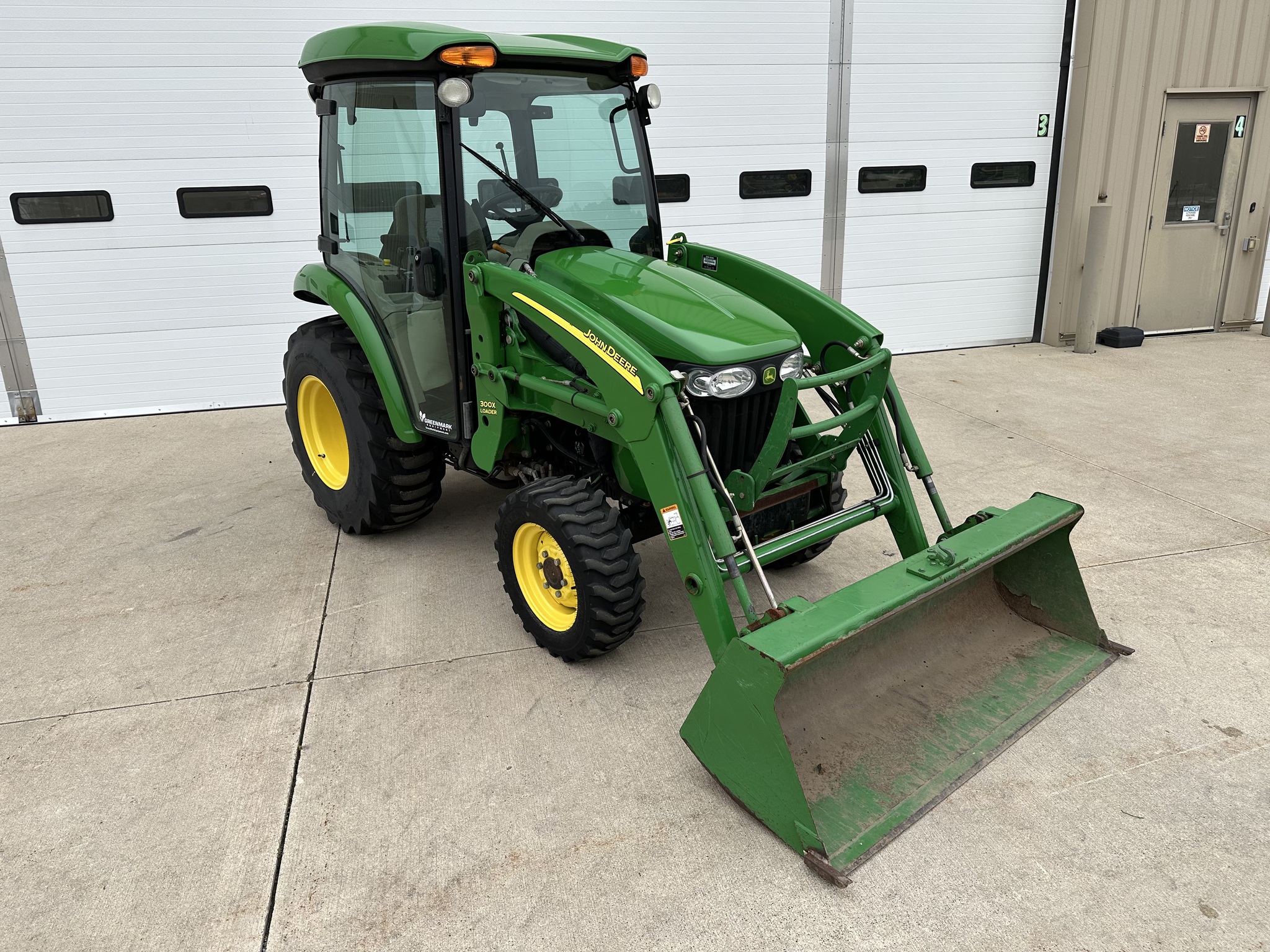 2007 John Deere 3720 Image 1