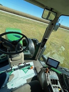 2012 John Deere 8335R Image 17