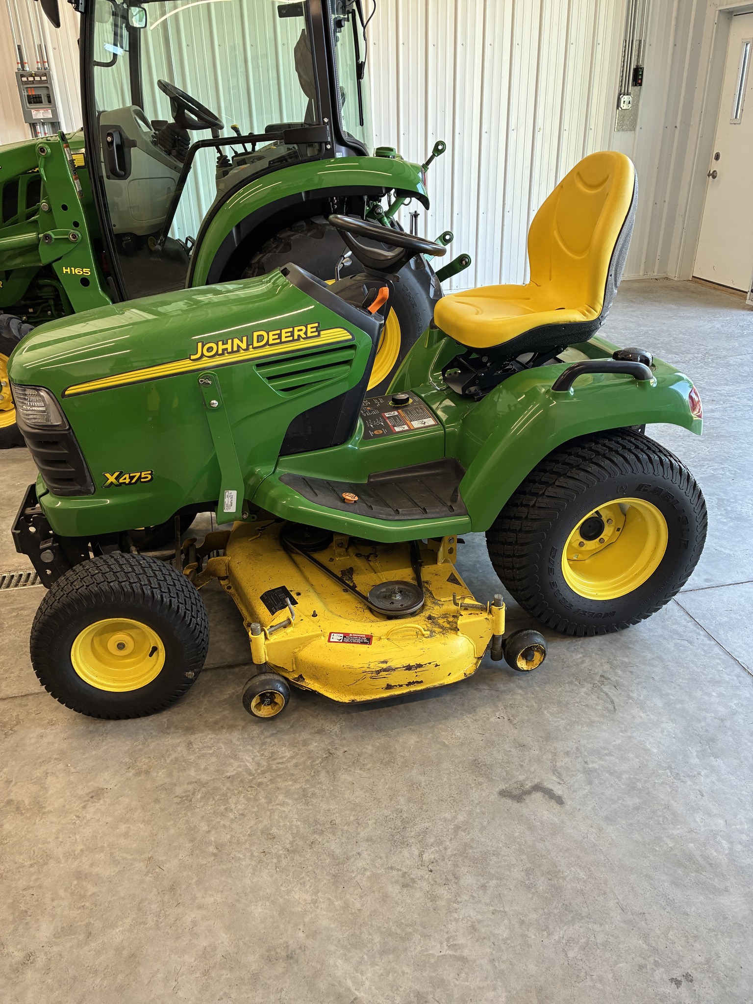 2003 John Deere X475 Image 1