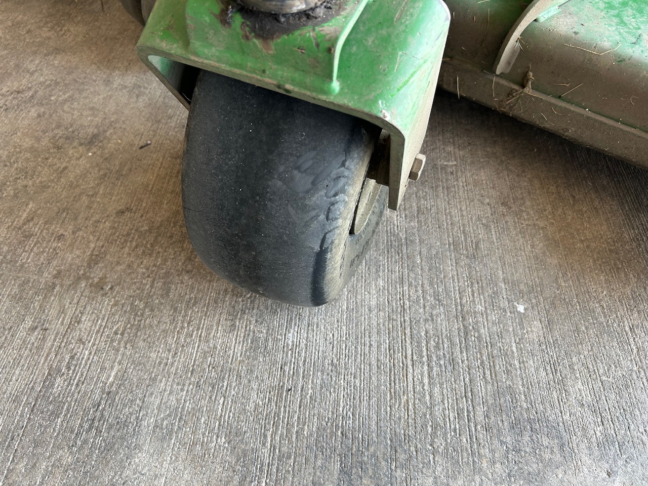  2019 John Deere Z997R at Heritage Tractor in Streator, IL