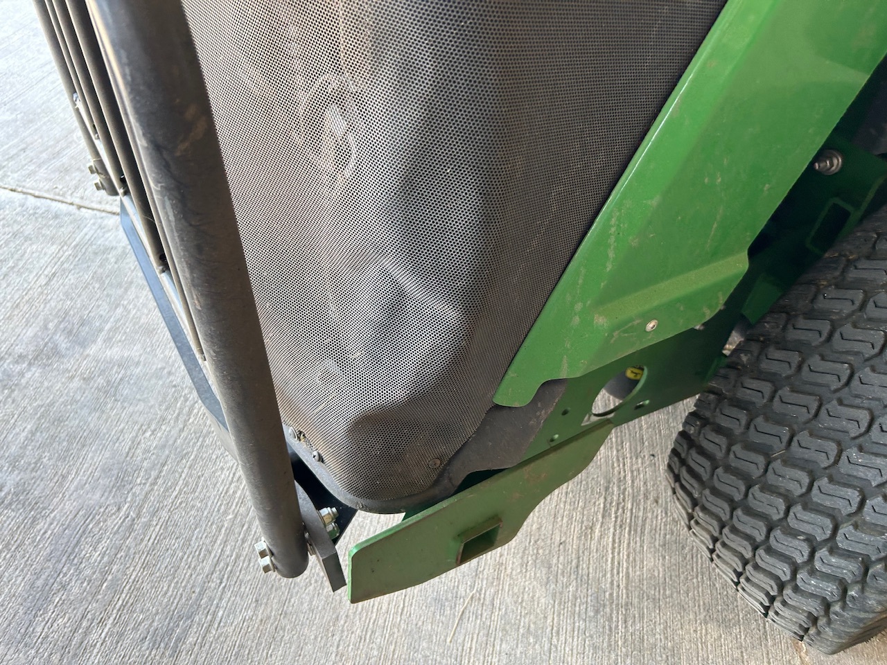 2019 John Deere Z997R at Heritage Tractor in Streator, IL