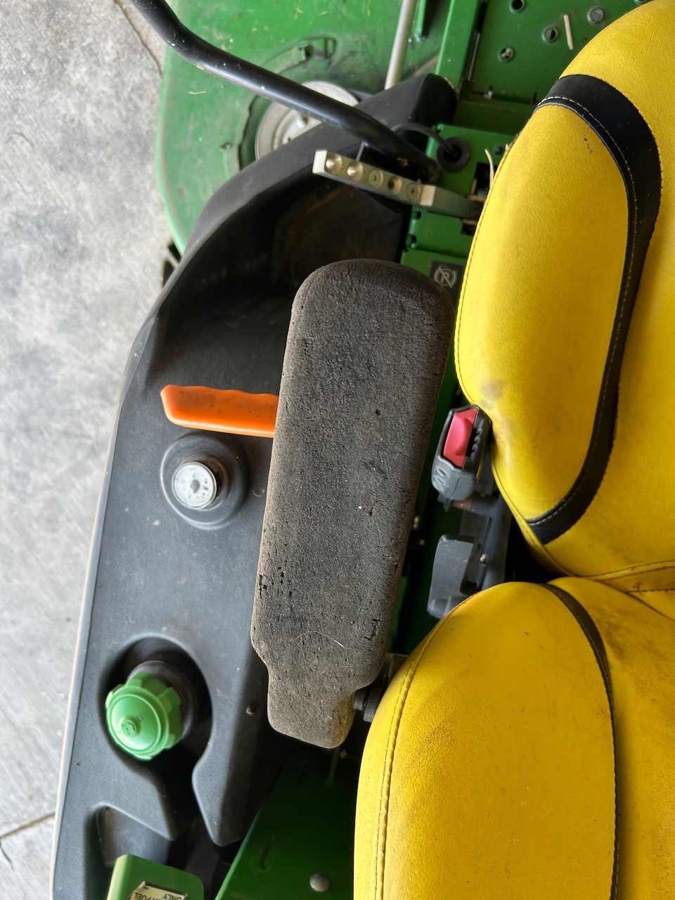  2019 John Deere Z997R at Heritage Tractor in Streator, IL
