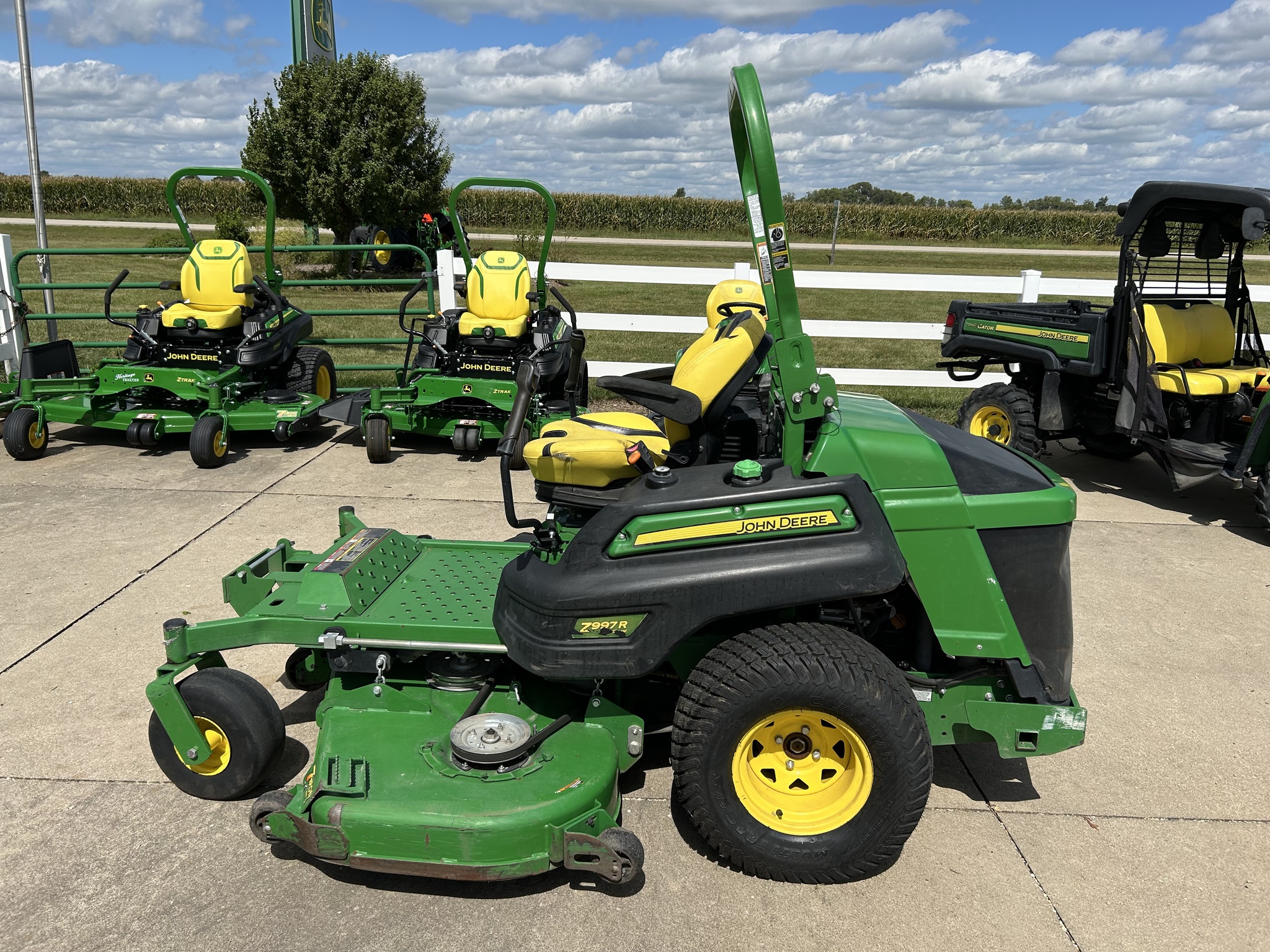 2019 John Deere Z997R at Heritage Tractor in Streator, IL