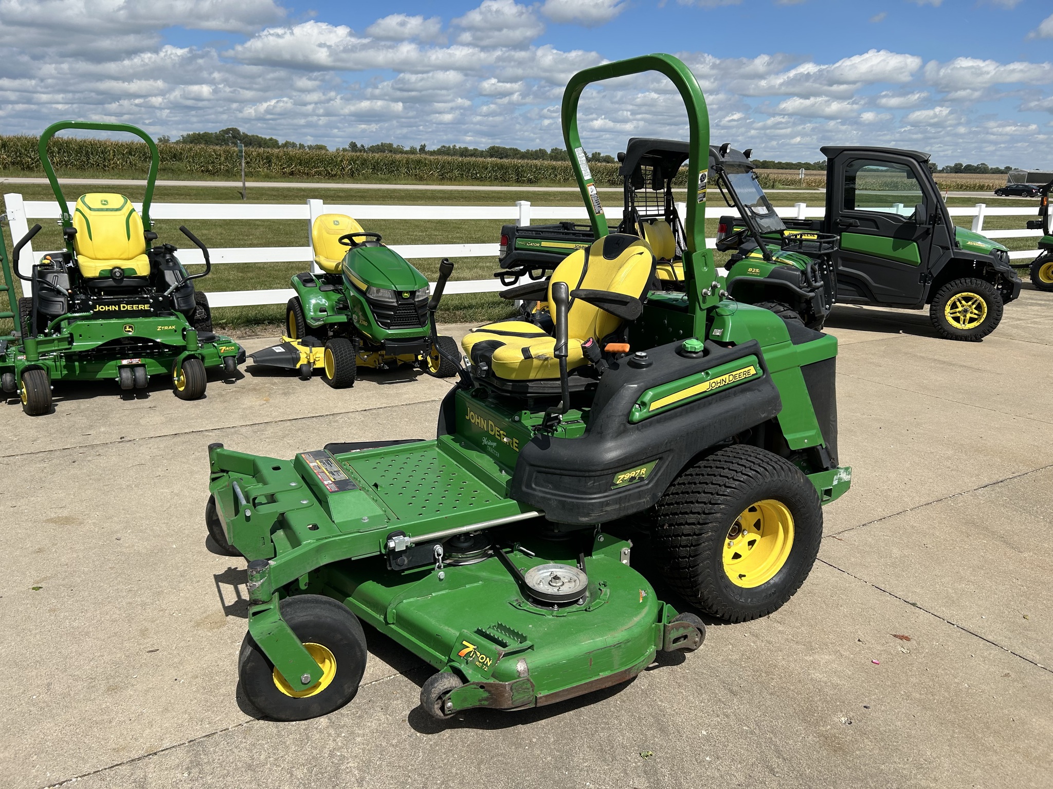  2019 John Deere Z997R at Heritage Tractor in Streator, IL