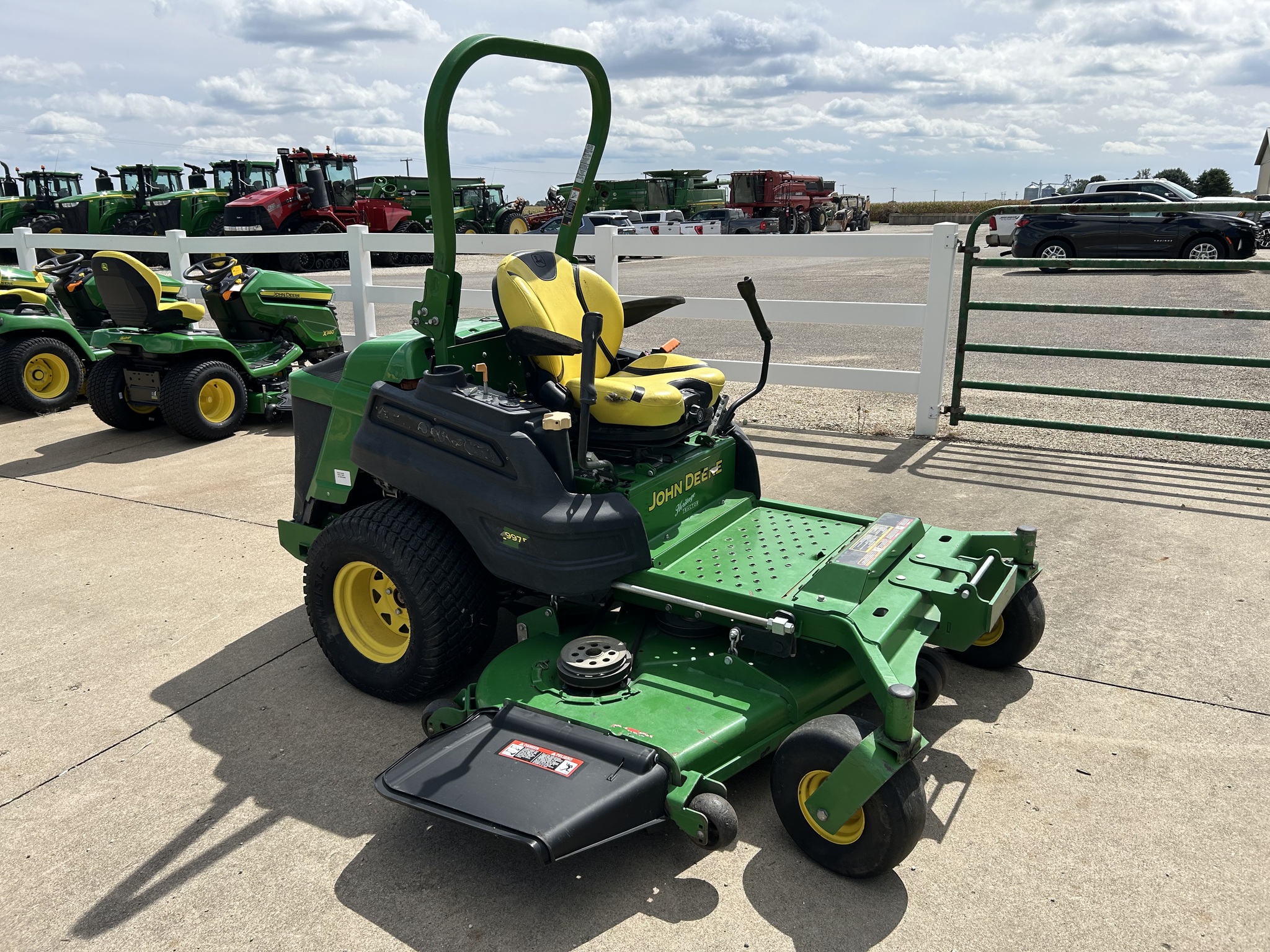  2019 John Deere Z997R at Heritage Tractor in Streator, IL
