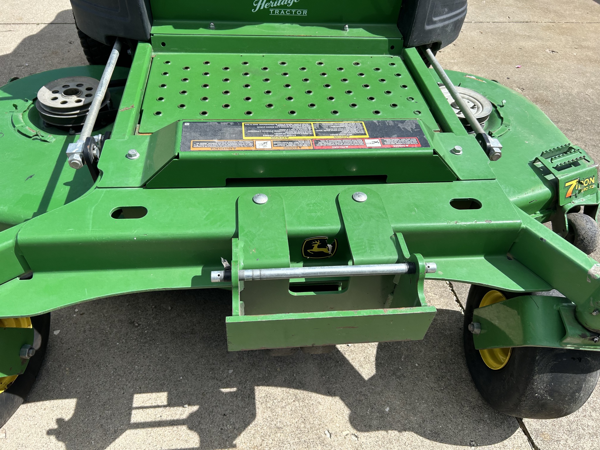  2019 John Deere Z997R at Heritage Tractor in Streator, IL
