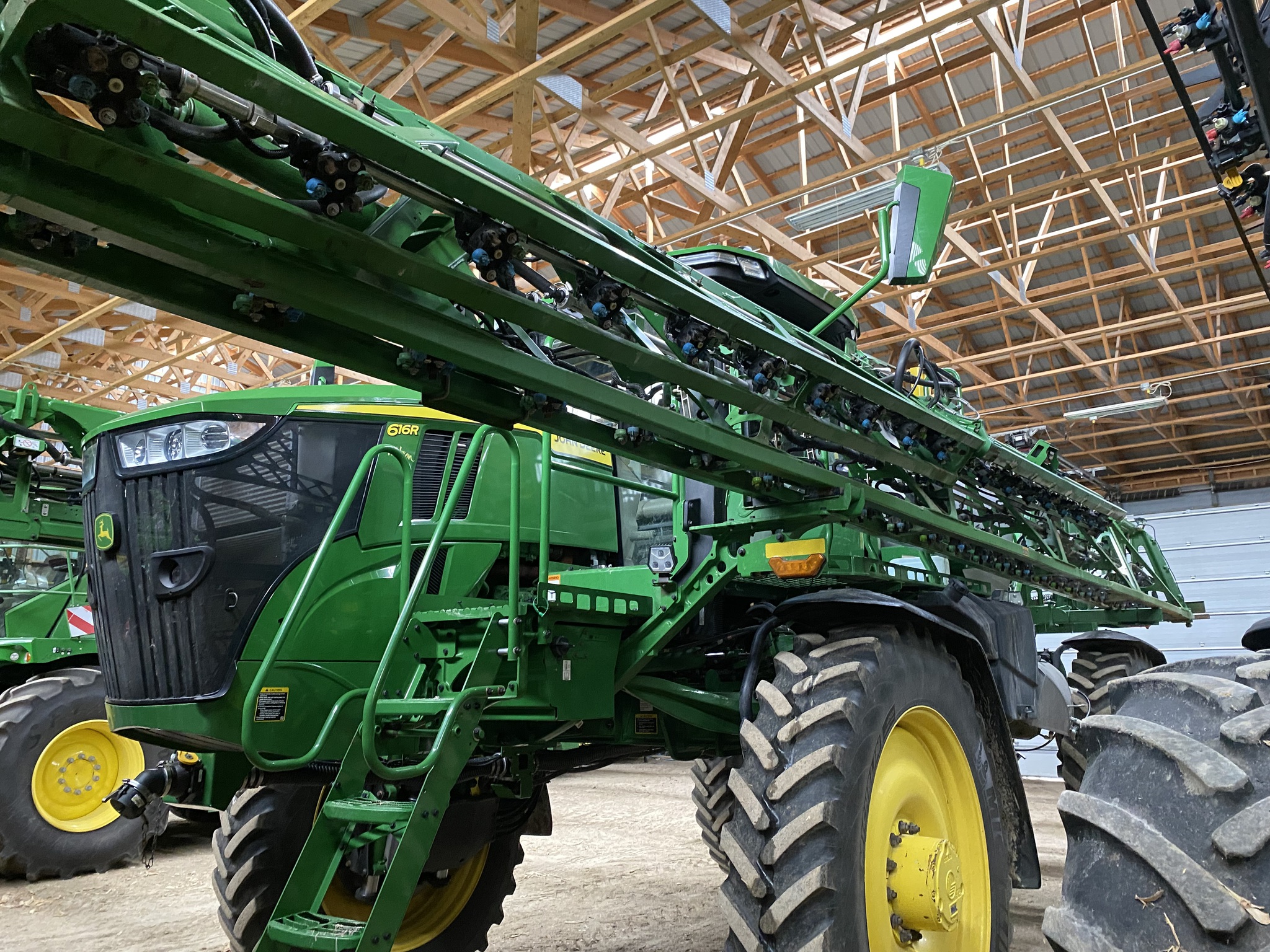 2023 John Deere 616R Image 1