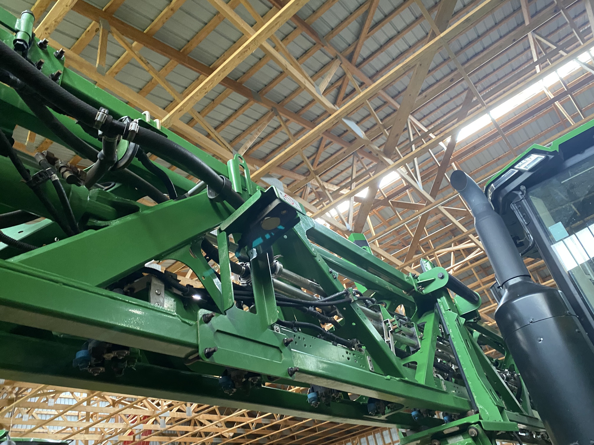 2023 John Deere 616R Image 5