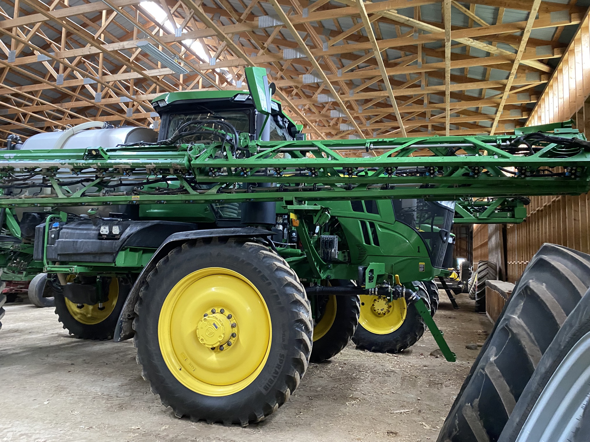 2023 John Deere 616R Image 2