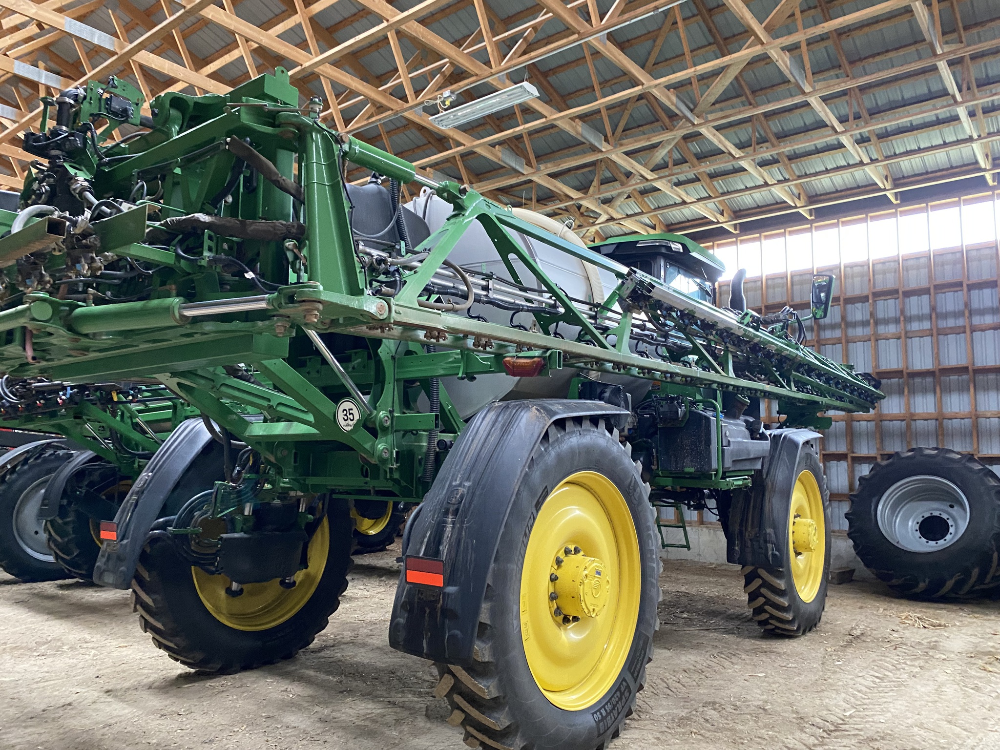 2023 John Deere 616R Image 3