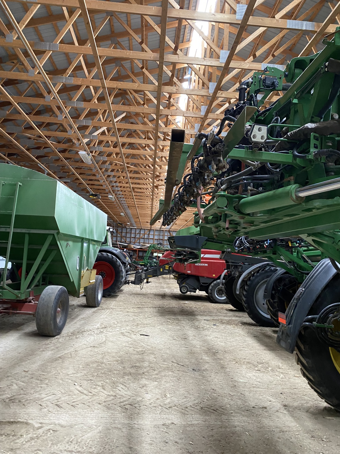 2023 John Deere 616R Image 11