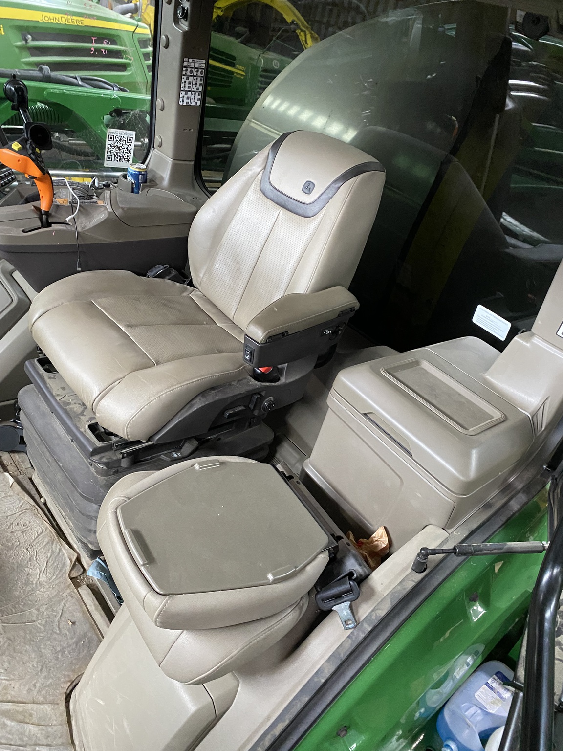 2023 John Deere 616R Image 19