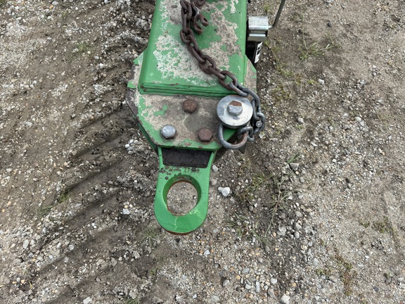 2012 John Deere 2210 - Photo11