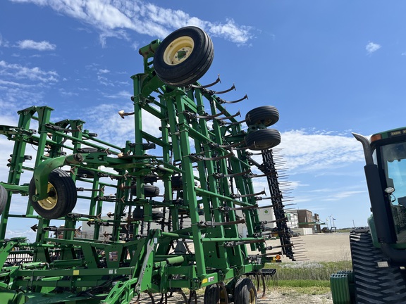 2012 John Deere 2210 - Photo10