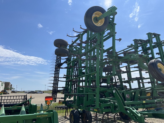 2012 John Deere 2210 - Photo13