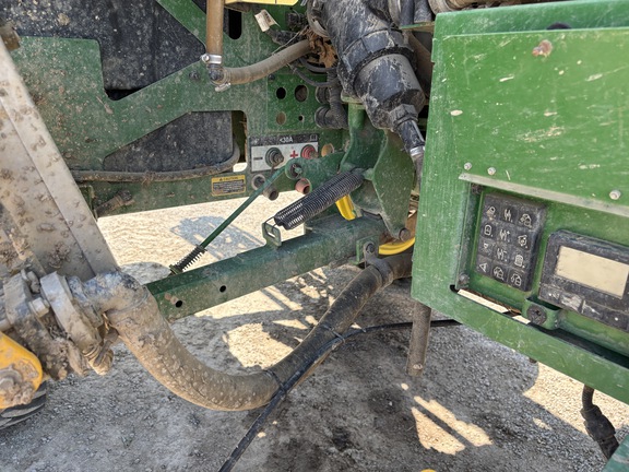Photo of 2023 John Deere 412R