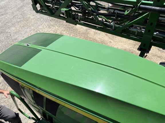 Photo of 2023 John Deere 412R