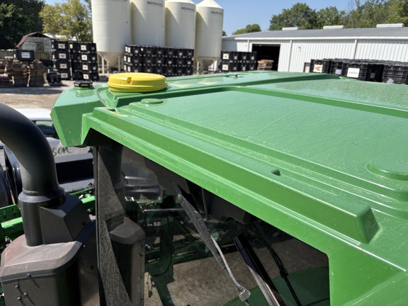 Photo of 2023 John Deere 412R