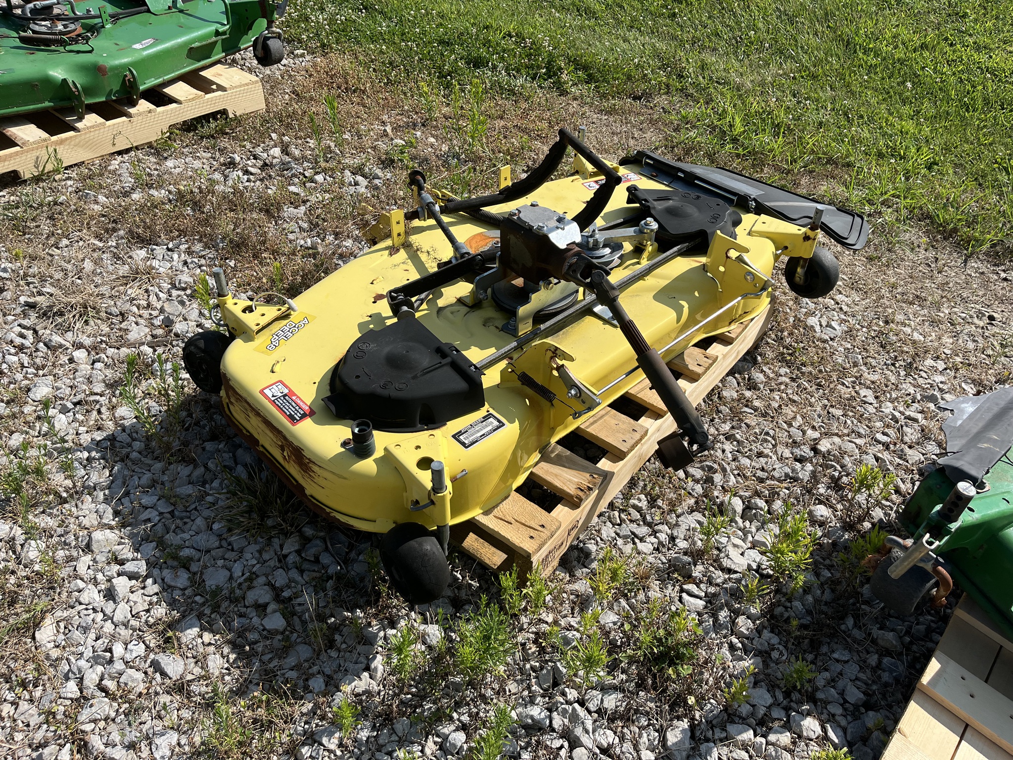 2017 John Deere 48A Image 3