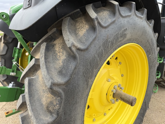 2025 John Deere 6M 165 - Photo15