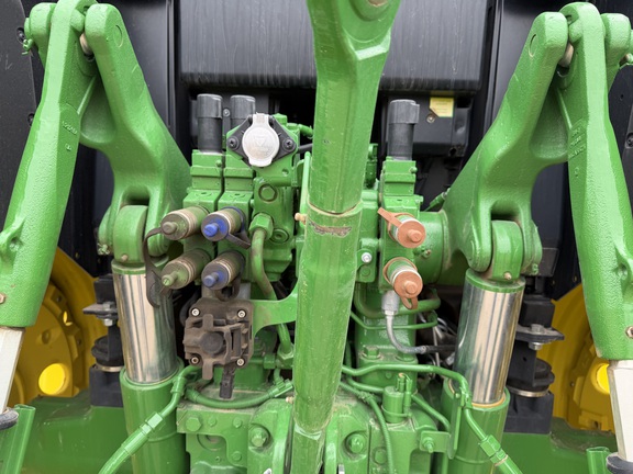 2025 John Deere 6M 165 - Photo23