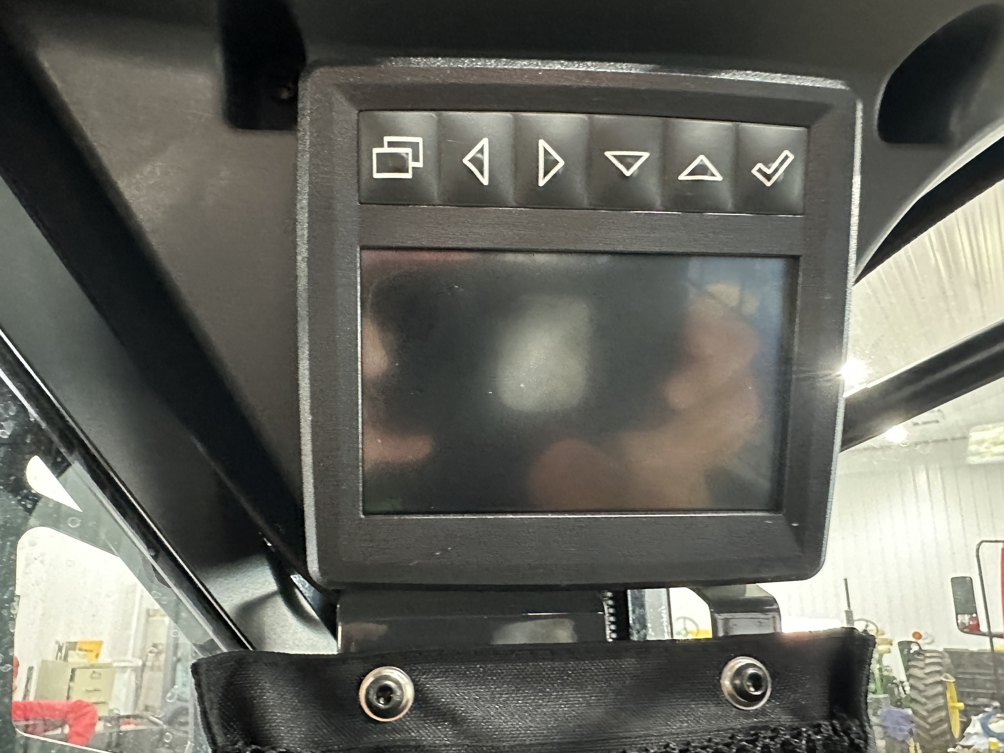 2023 John Deere 325G Image 11