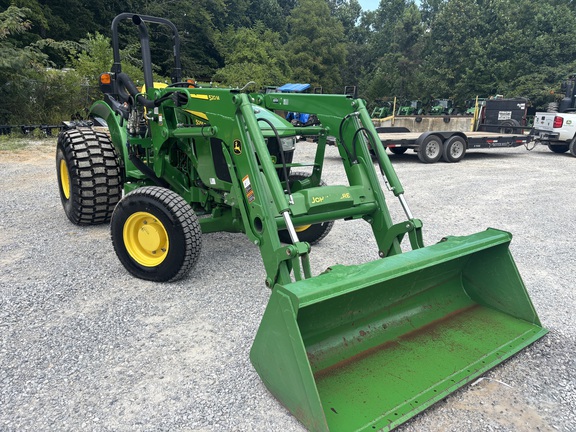 2018 John Deere 5055E