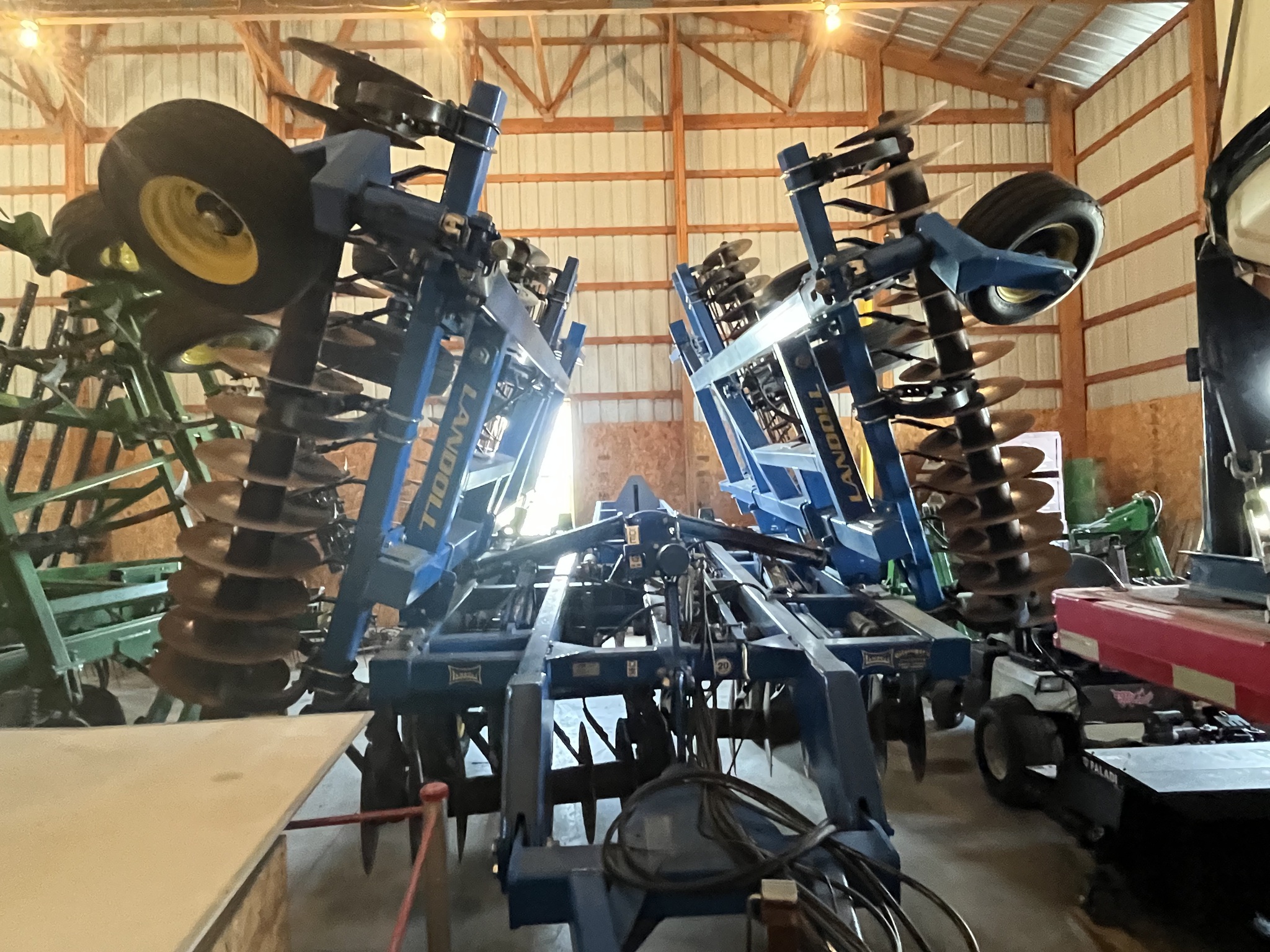 2010 Landoll 7431-26 Image 1