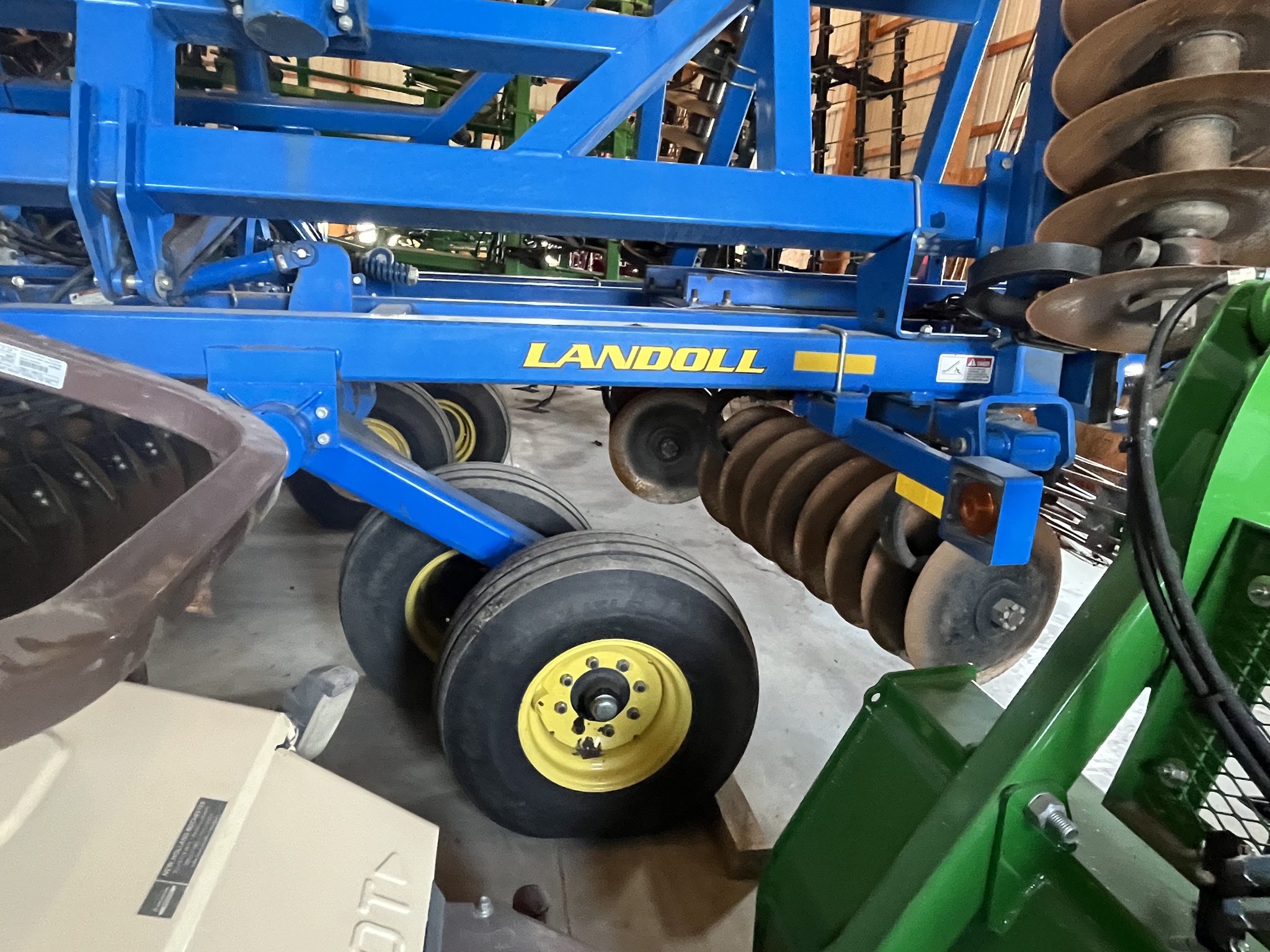 2010 Landoll 7431-26 Image 8