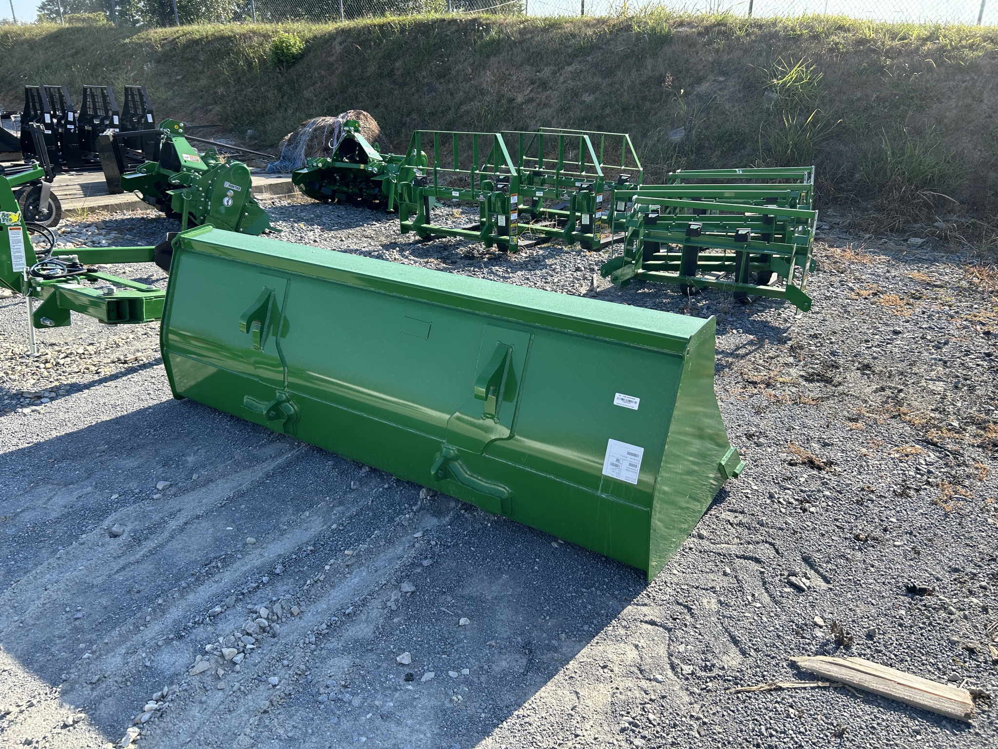 2025 John Deere 72